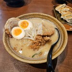 麺場 田所商店 - 九州味噌ラーメン、味玉に炙りチャーシュー１枚追加