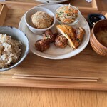 イトヘン - セットはお惣菜コーナーから4点選ぶ