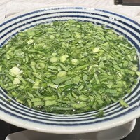 ON the TABLE CHINESE - 