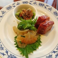 横浜中華街 重慶飯店 本館 - ３種前菜盛り合わせ