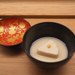 かんだ - 海老芋と白味噌の椀