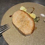 イナカーザ - 裏面は少し焼き色｡キャベツが隠れているけれど静岡のハニーキャベツで甘みがしっかり｡