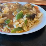 覇龍 - 相変わらずデカ盛り？？配膳されたおぼんは酢豚定食と同じ2人前位ありそう