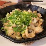 ペルソナ ブルワリー - 焼きもつ×九条ネギ650円