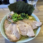 ラーメン 清水家 - ラーメン中1000円+チャーシュー300円+のり180円