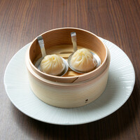 濃厚スープの小籠包