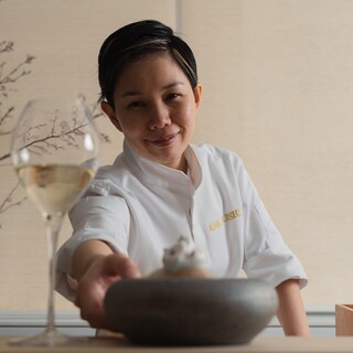 料理長・安部愛弓