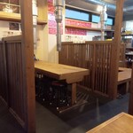 ホルモン屋 雷神 - 店舗内観（お席）
