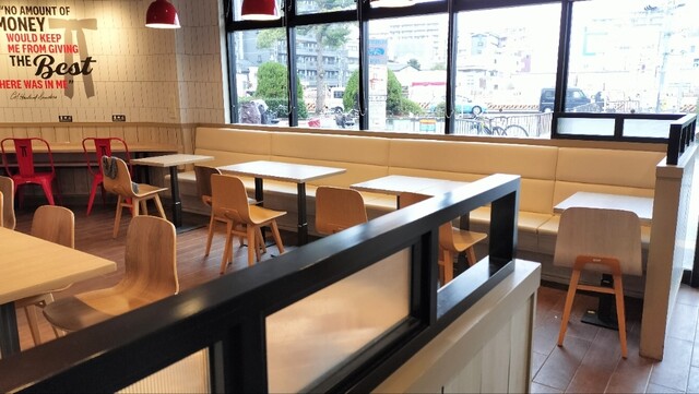 Kentucky Fried Chicken Kintetsu Kawachi Kosaka Eki Ten photo 4