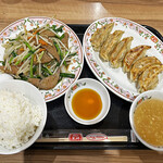 餃子の王将 - 料理写真:「ニラレバ炒め」単品＋「ごはんセットB」（ライス中・餃子1人前[6個]・スープ）