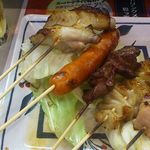 和っ家 - 和っ家串いろいろ　手羽先、ウインナー、肝、皮、もも串♪　fromグリーンロール