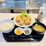 成城塩唐揚げきづ - 塩唐揚げ定食