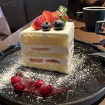 グッドモーニングカフェ - 季節フルーツのショートケーキ