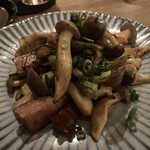 ロマンス お好み焼きとクラフトビール - 茸ベーコンゆずポン酢炒め