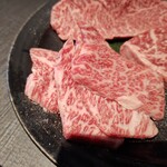 나나라쿠 야키니쿠텐 - 상급 적육