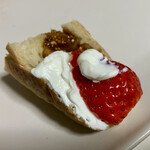 VIRON - クリームチーズ、苺を乗せて最高！
