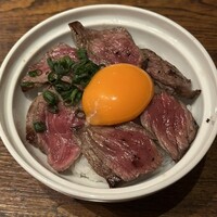 馬刺しと焼き鳥 グルマン三年坂 - 