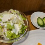 キッチン ブルー グローブ - サラダ、お新香のアップ