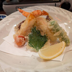 北海三陸炭火焼 まるかん - 天ぷら盛り合わせ