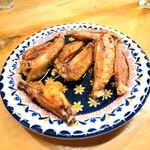 バル ババ - 手羽中の香味焼き。サッパリした味付けで旨い。