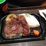 Pom’s Grill - 肉！