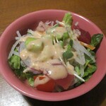 本まぐろと名古屋飯 花かるた - サラダ：まぐろとアボカドの明太子サラダ。