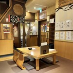 たこ焼きバル 徳次郎 - 店内♪