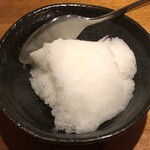 博多もつ鍋 たじまや - サービスのシャーベット（梨）