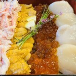 味処・民宿 まつや - 紅カニ　ウニ　イクラ　ホタテ　四天王ですね