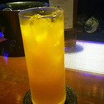 エレノア - フレッシュオレンジのカクテル