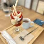 あおとあか - あお小人さん