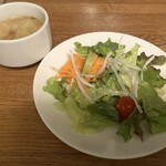 洋食屋 Shii - サラダ、スープセット　300円