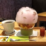 茶庭 然花抄院 渋谷ヒカリエ ShinQs店 - 竹筒の上にｶﾞﾗｽの器