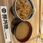 元祖豚丼屋 TONTON - 料理写真: