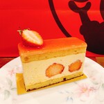 Patisserie Ravi,e relier - フレジェ