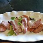 十勝川温泉 三余庵 - 鹿追町のウィンナーとベーコン