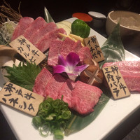 焼肉 にくなべ屋 神戸びいどろ 北野坂店 - 