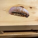 鮨 弥さか - 真魚鰹の炙り