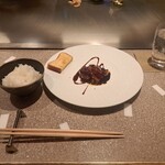日比谷 モンシェルトントン - フォアグラの鉄板焼と、魚沼産コシヒカリご飯です。