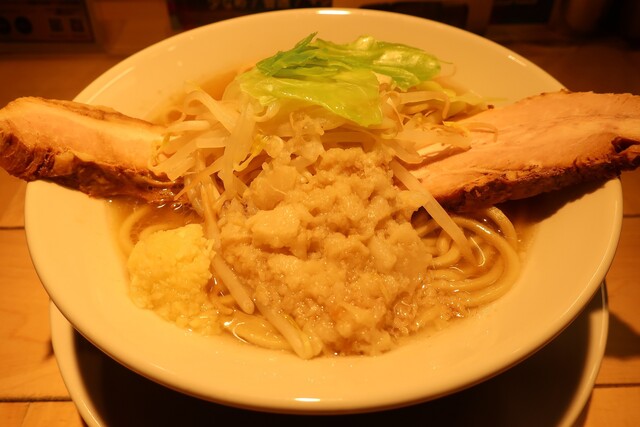 大阪二郎様 二郎系ラーメン】麺屋 虎司でラーメンの全マシ【関西】 - YouTube