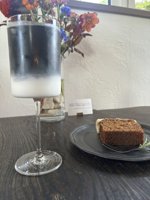 薬舗 坂の途中 - 小樽築港（カフェ）の写真