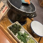 焼肉ホルモン ざくろ - 釜炊きご飯