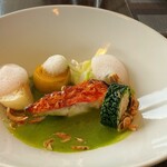 レストラン シンフォニー - 金目鯛のポワレ  グリンピースとハマグリのジュ  サヴォイキャベツと桜えびのムースリーヌ(+¥900円)