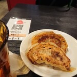 ファイヤーホール4000 - 焼き餃子登場