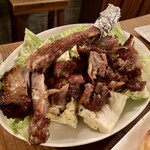 クラフトビアサーバーランド - 香川の骨付鶏　1380円