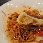 ファイヤーホール4000 - 肉餡と肉汁たっぷりうまーい!