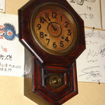 Mikawa ya - 毎日ぜんまいをネジネジする振り子時計