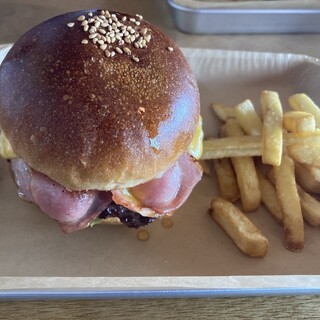 口コミ一覧 : パラダイス バーガーズ (PARADISE BURGERS【旧 口コミ一覧 : パラダイス バーガーズ (PARADISE BURGERS【旧