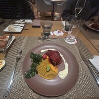 MIDO RESTAURANT PIC NIKA - 