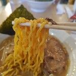らーめん韋駄天 - 麺リフト